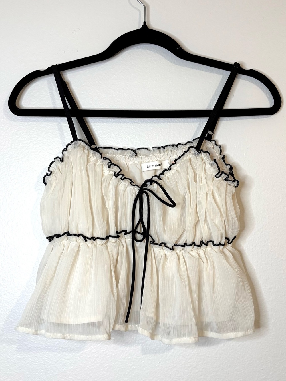 Idem Ditto Cream & Black Flowy Ruched Crop Top